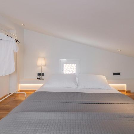 Minimal Loft With Sea View Over Zakynthos Harbor! Ngoại thất bức ảnh